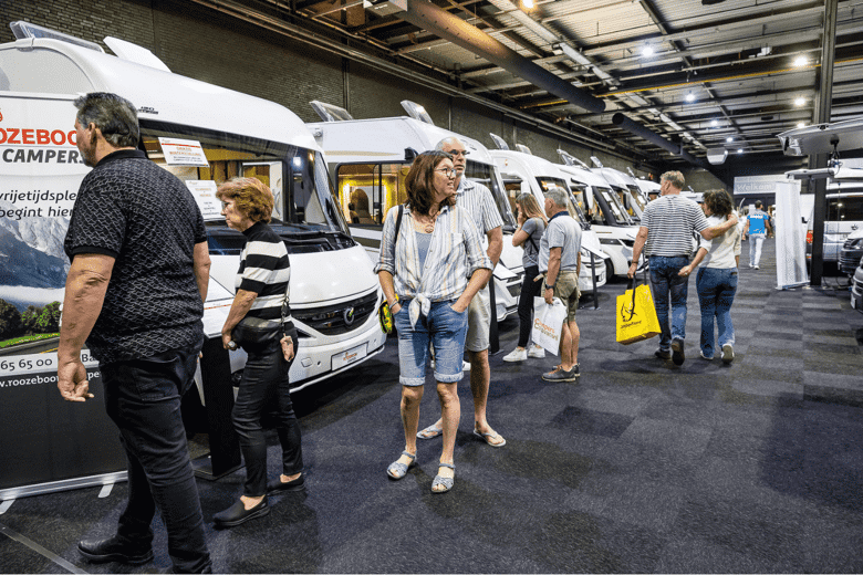 campers op de beursvloer in Hardenberg