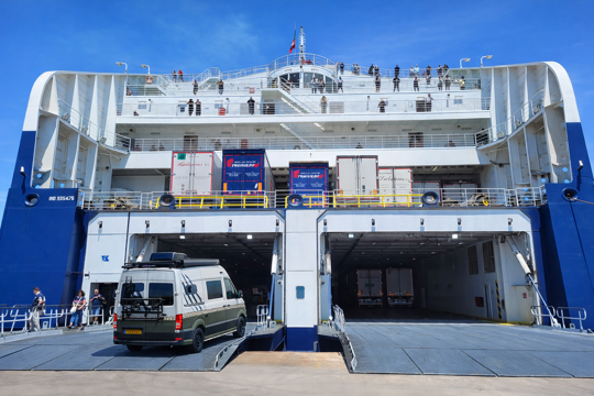 Met de camper op de ferry
