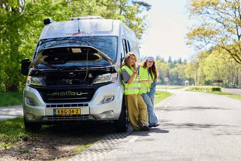 Pech_onderweg_bellen_alarmcentrale