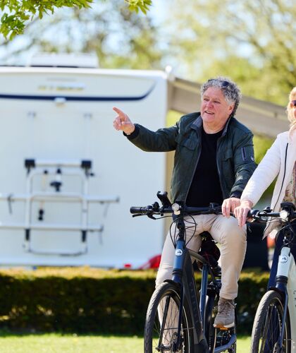 Camperklanten_samen_fietsen